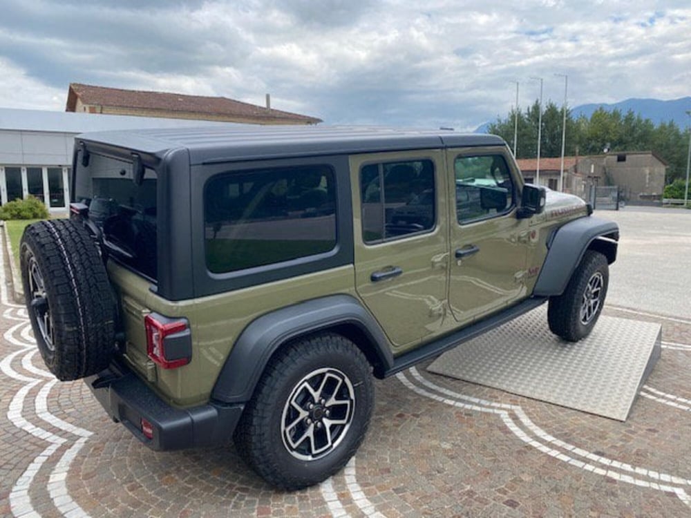 Jeep Wrangler Unlimited nuova a Benevento (16)
