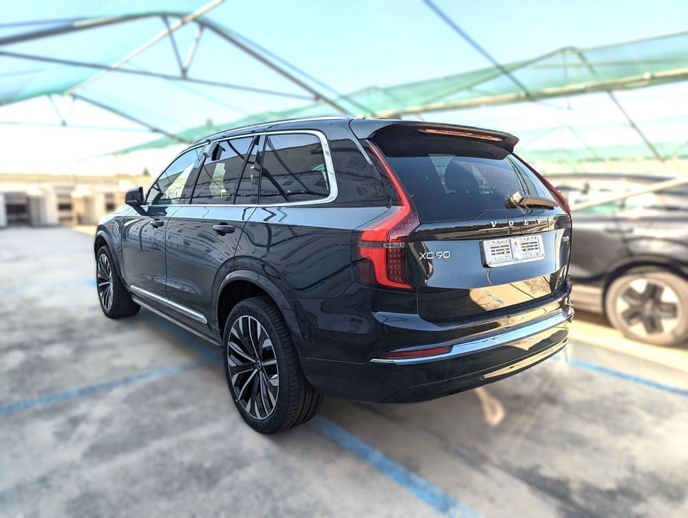Volvo XC90 nuova a Pescara (3)