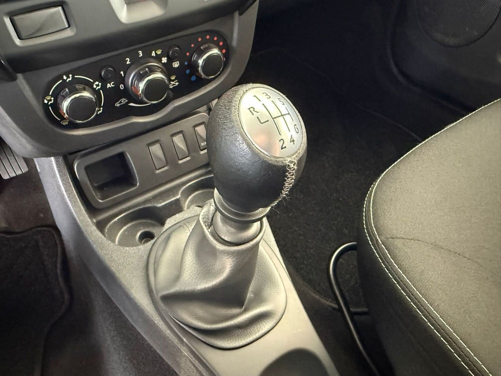 Dacia Duster usata a Brescia (15)