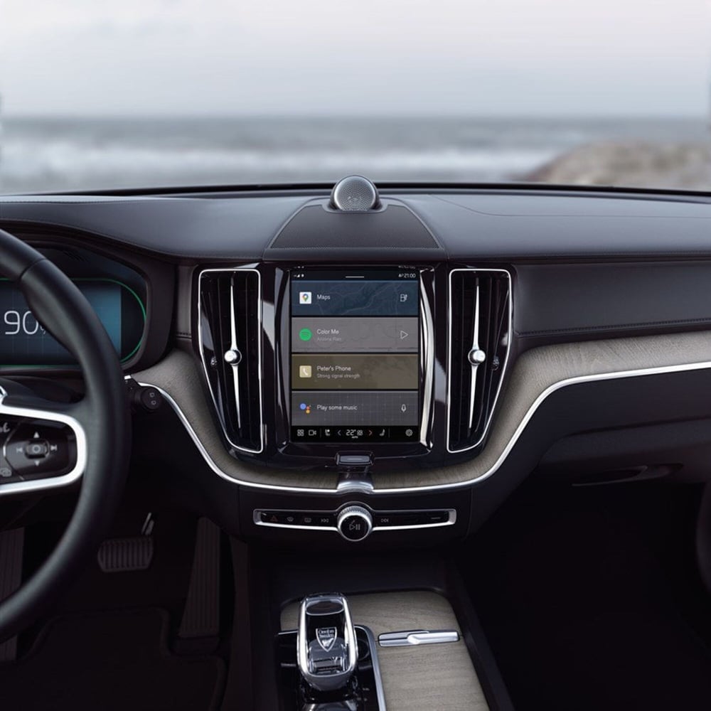 Volvo XC60 nuova a Pescara (4)