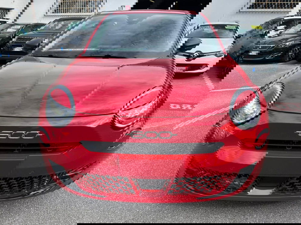 Fiat 600 nuova a Lucca (2)