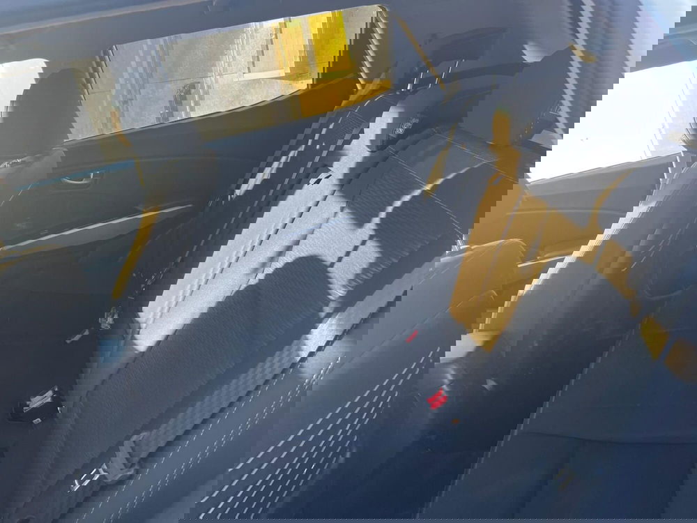 Ssangyong Tivoli usata a Lucca (11)