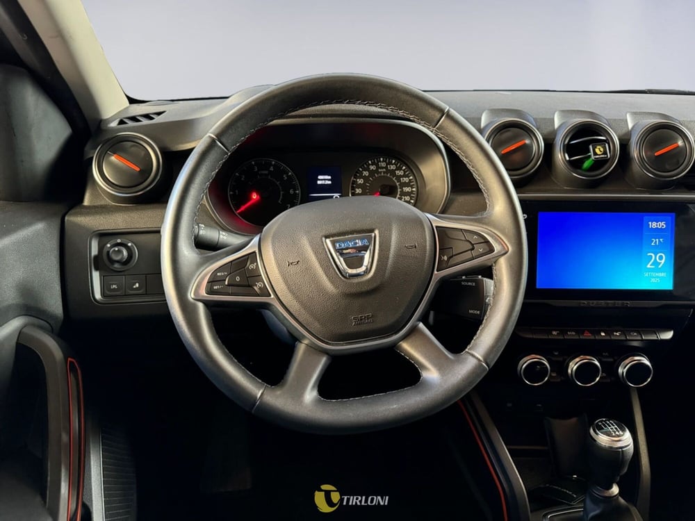 Dacia Duster usata a Milano (15)