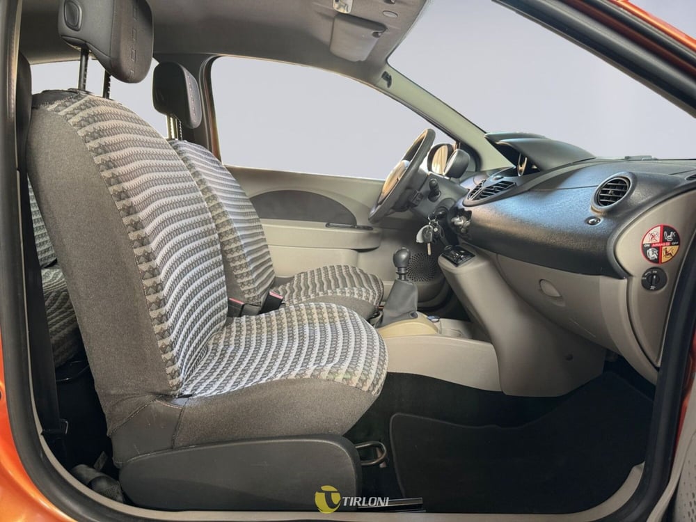 Renault Twingo usata a Milano (11)