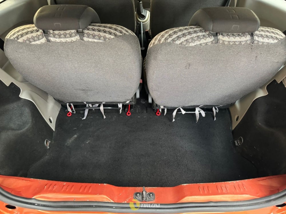 Renault Twingo usata a Milano (16)