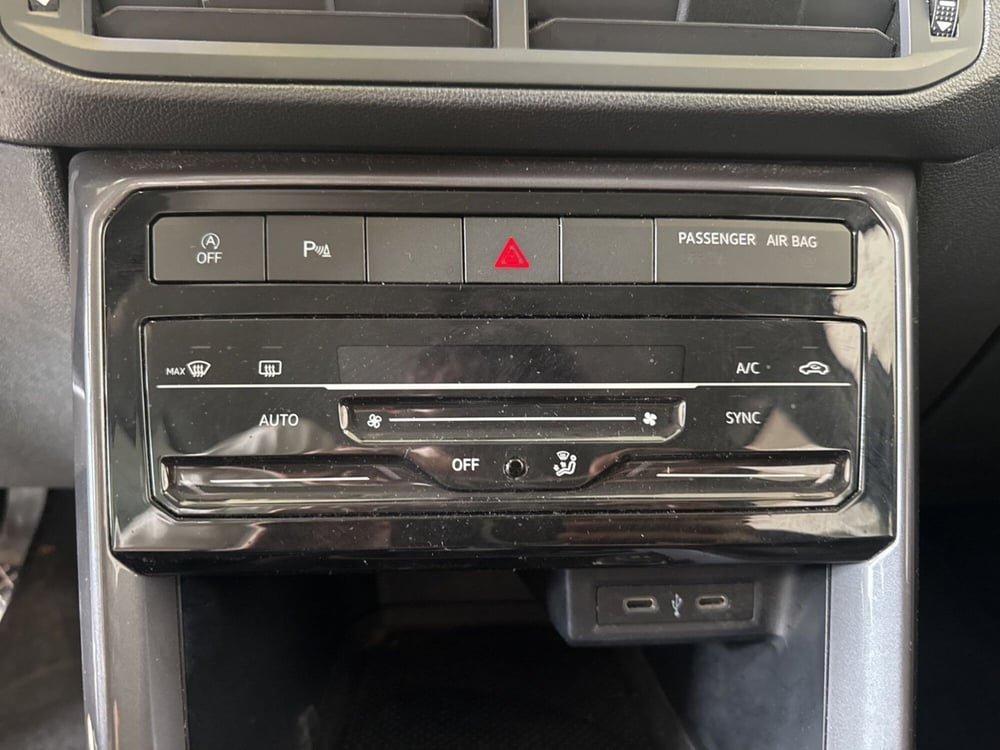 Volkswagen T-Cross usata a Terni (14)