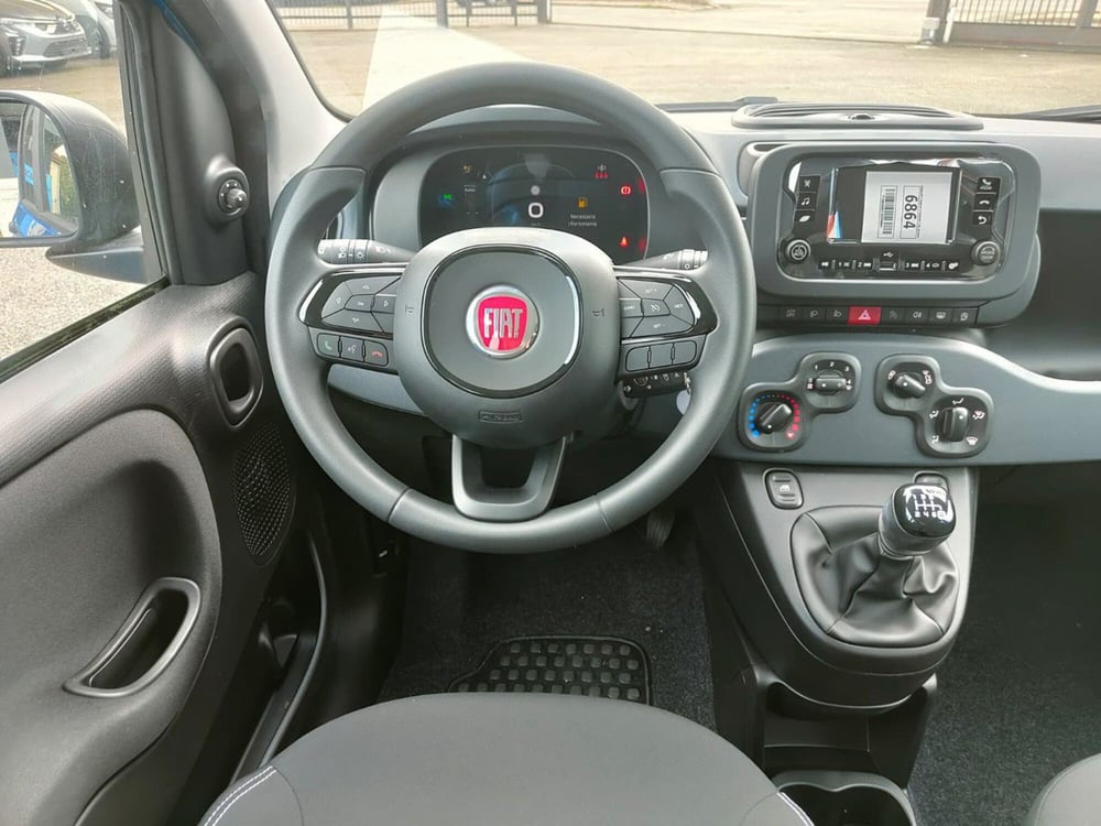 Fiat Panda Cross nuova a Torino (16)