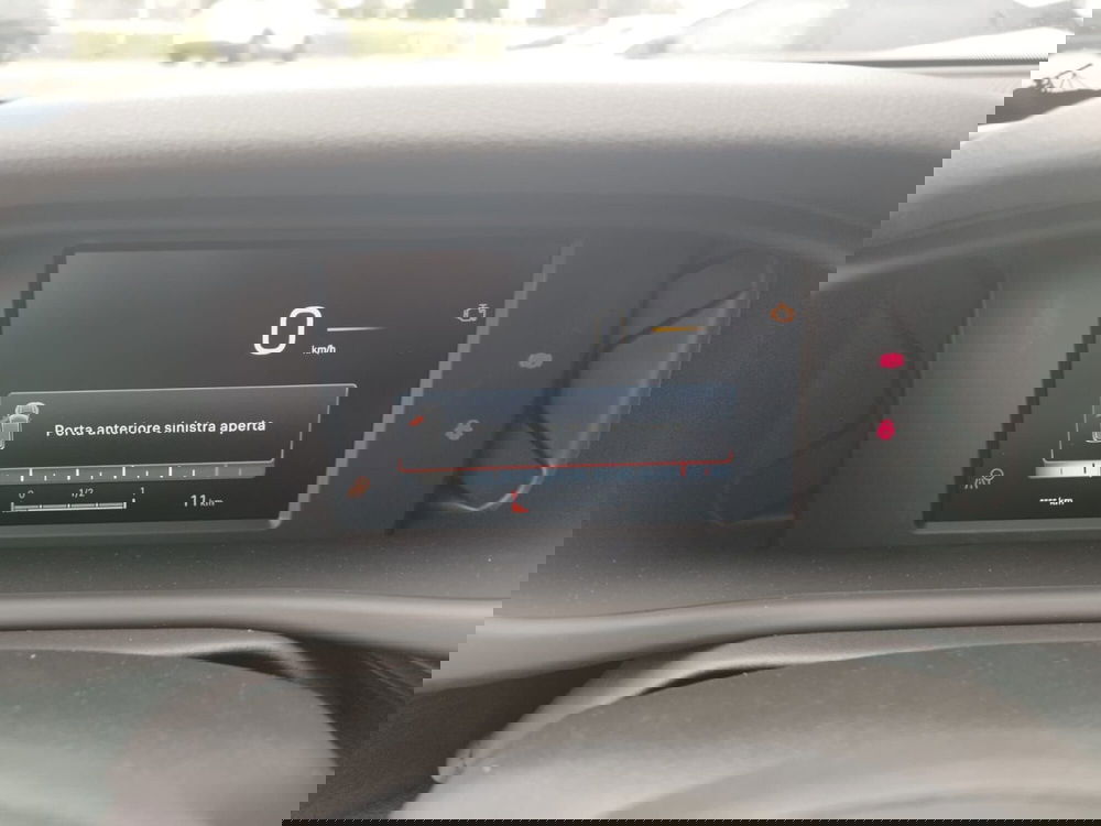 Jeep Avenger nuova a Arezzo (15)