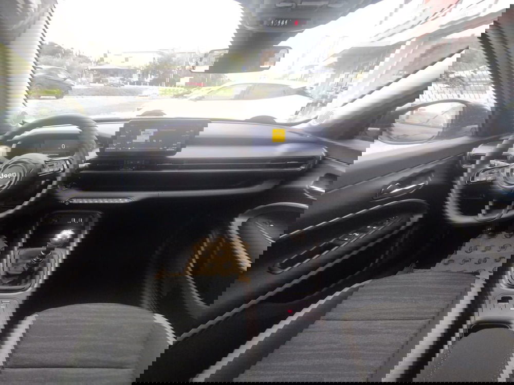 Jeep Avenger nuova a Arezzo (16)