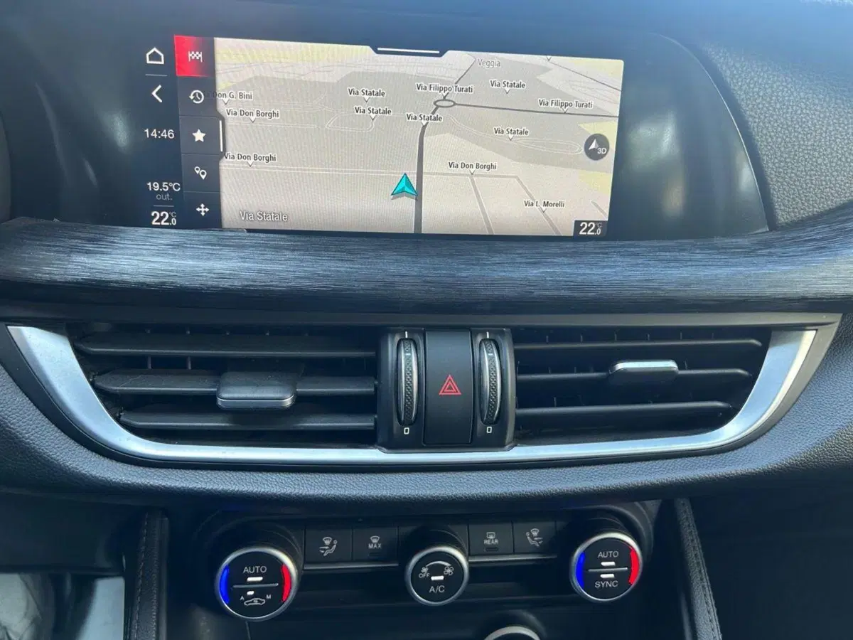 Alfa Romeo Stelvio usata a Reggio Emilia (12)