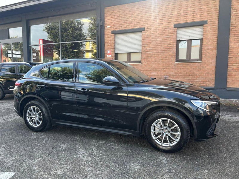 Alfa Romeo Stelvio usata a Reggio Emilia (4)