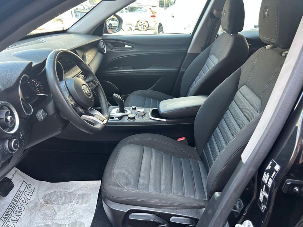 Alfa Romeo Stelvio usata a Reggio Emilia (8)