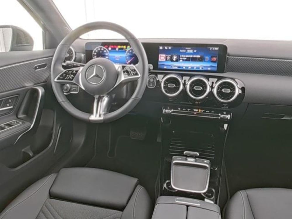 Mercedes-Benz Classe A usata a Milano (4)