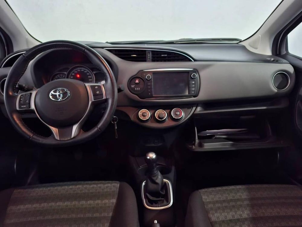 Toyota Yaris usata a Torino (12)