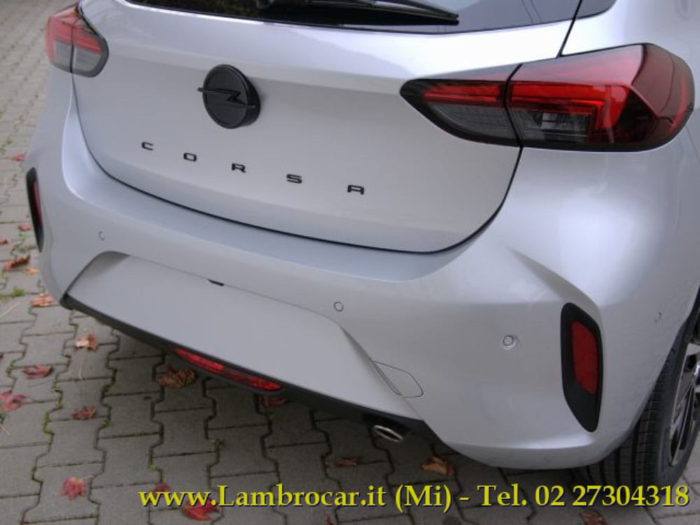 Opel Corsa nuova a Milano (13)