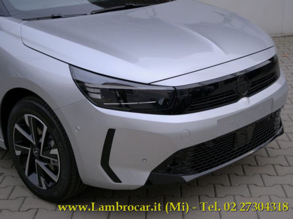 Opel Corsa nuova a Milano (14)