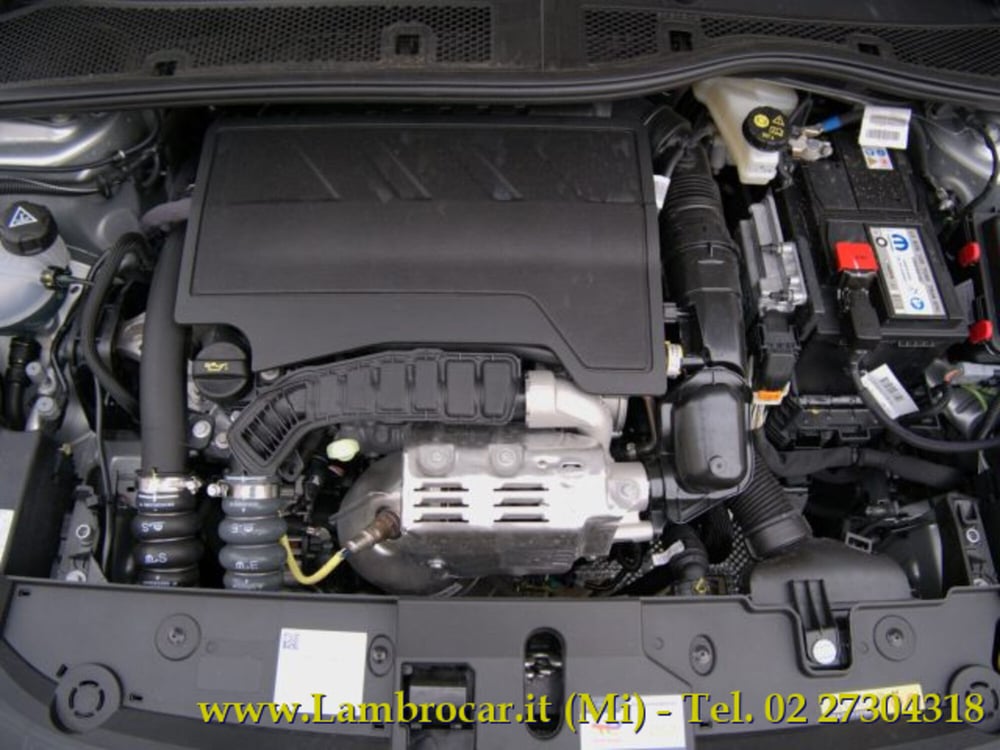 Opel Corsa nuova a Milano (16)