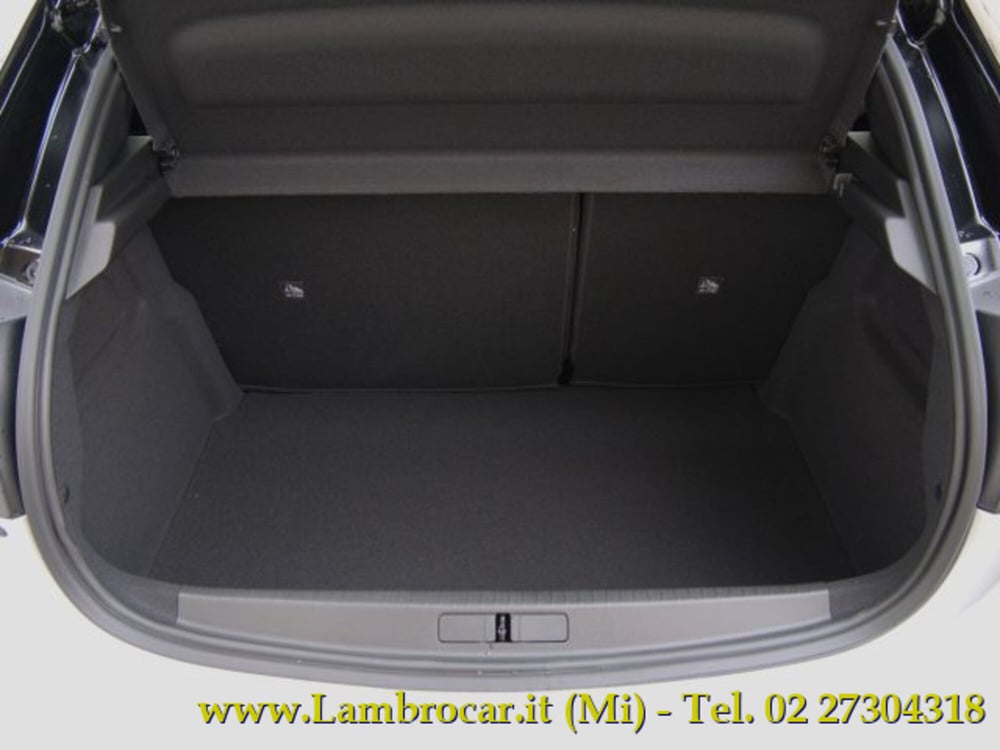 Opel Corsa nuova a Milano (18)