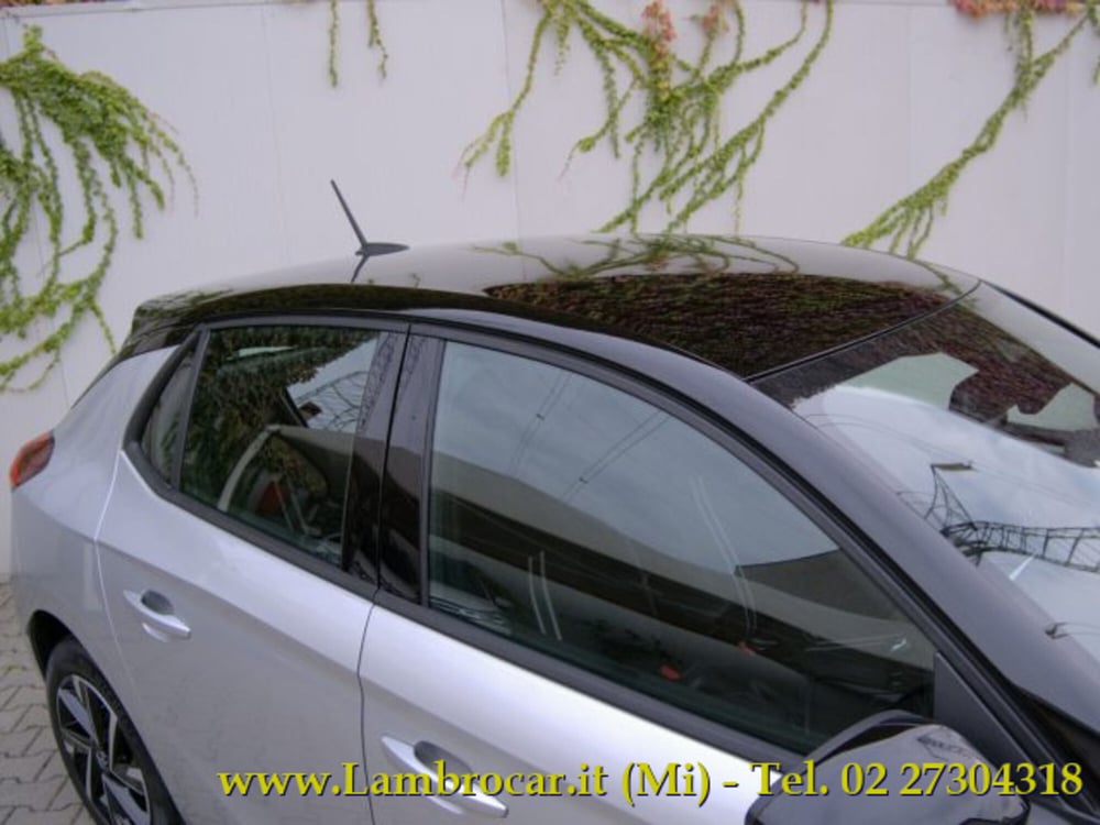 Opel Corsa nuova a Milano (19)