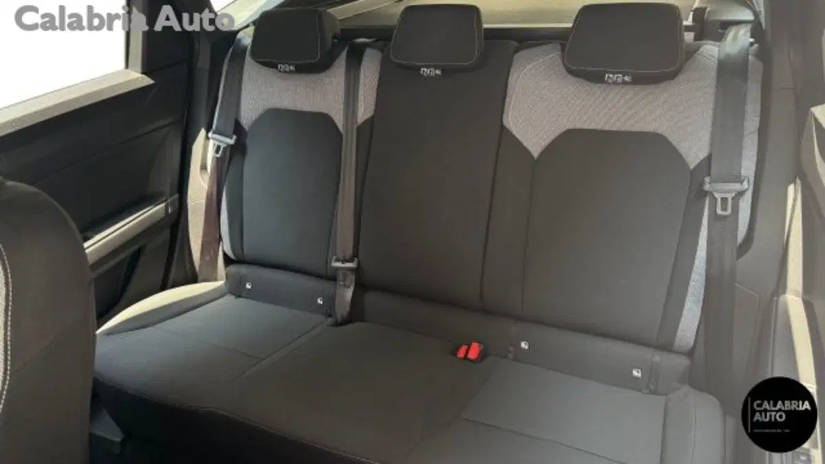 Dacia Bigster nuova a Reggio Calabria (14)