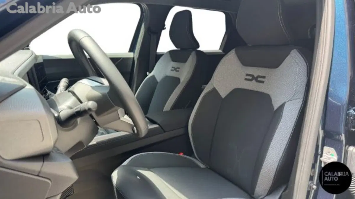 Dacia Bigster nuova a Reggio Calabria (9)