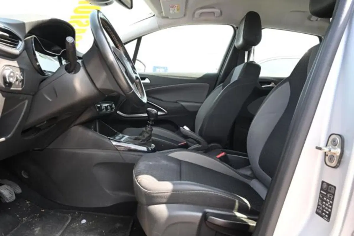 Opel Crossland X usata a Torino (11)