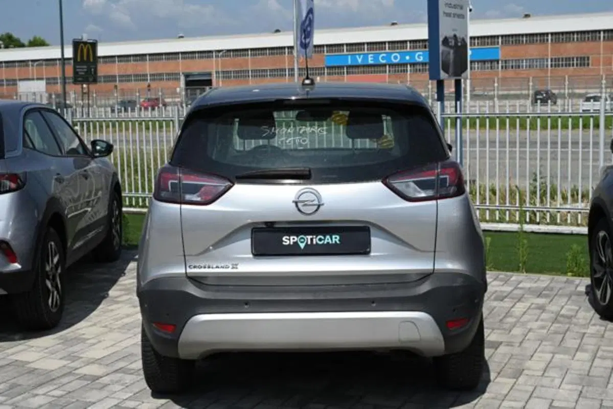 Opel Crossland X usata a Torino (5)