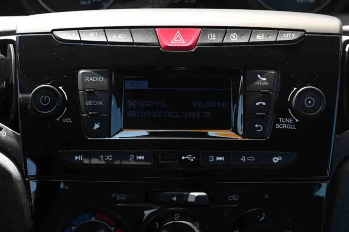 Lancia Ypsilon usata a Torino (18)
