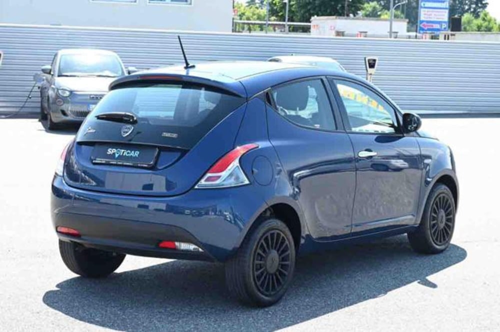 Lancia Ypsilon usata a Torino (5)
