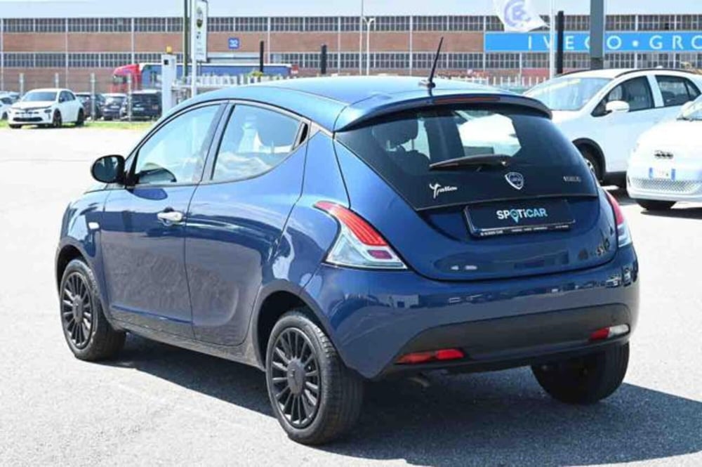 Lancia Ypsilon usata a Torino (7)