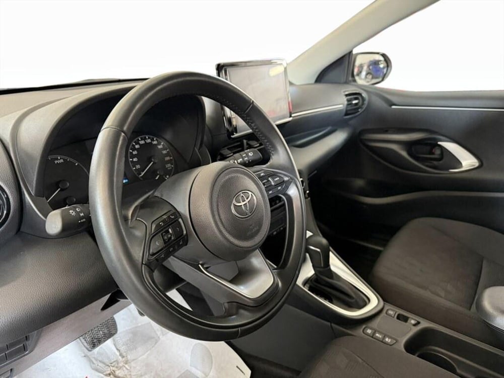 Toyota Yaris Cross nuova a Monza e Brianza (11)