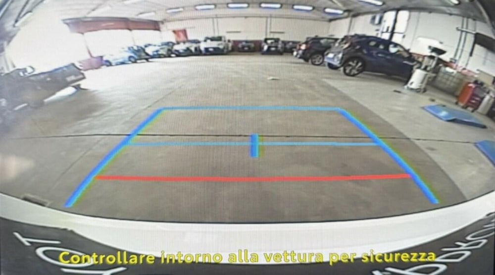 Toyota Yaris Cross nuova a Monza e Brianza (13)