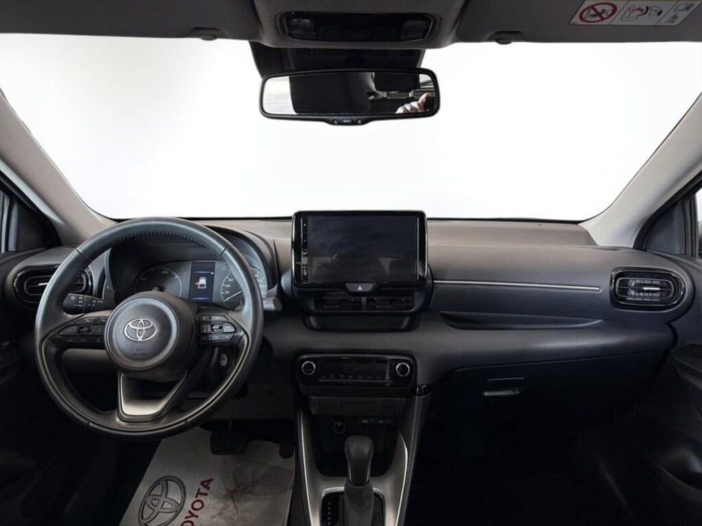 Toyota Yaris Cross nuova a Monza e Brianza (8)