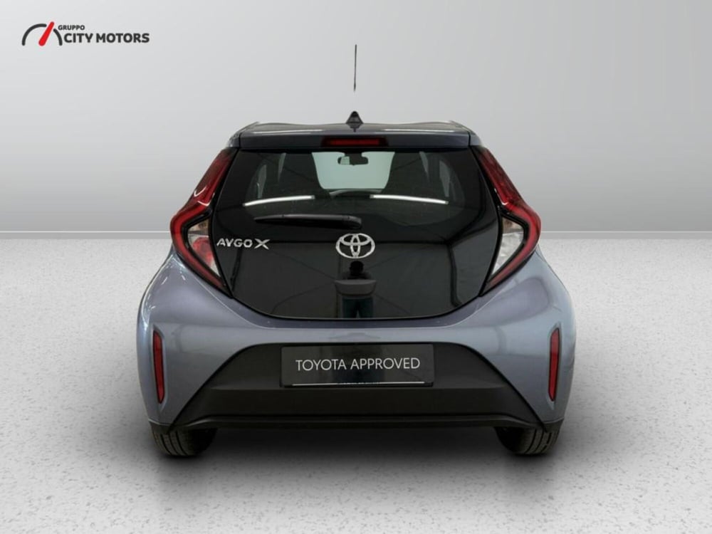 Toyota Aygo X nuova a Monza e Brianza (5)