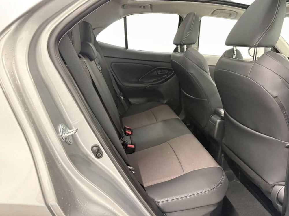 Toyota Yaris Cross nuova a Monza e Brianza (11)