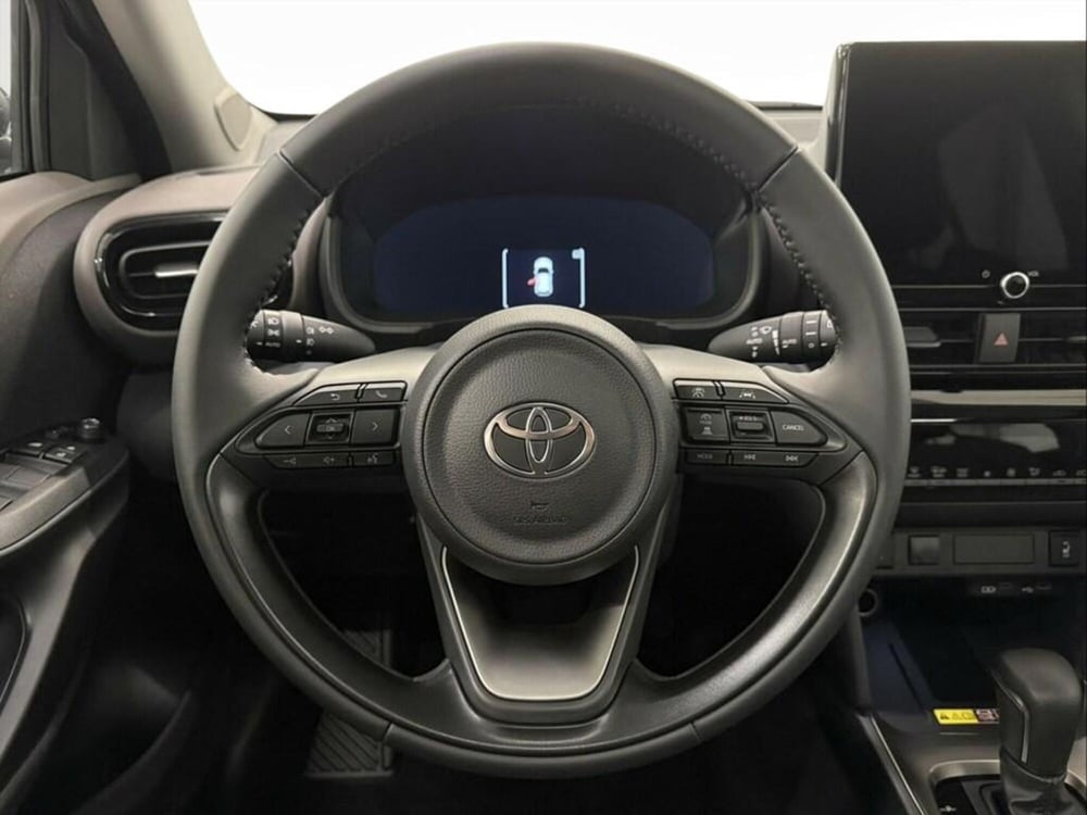 Toyota Yaris Cross nuova a Monza e Brianza (7)