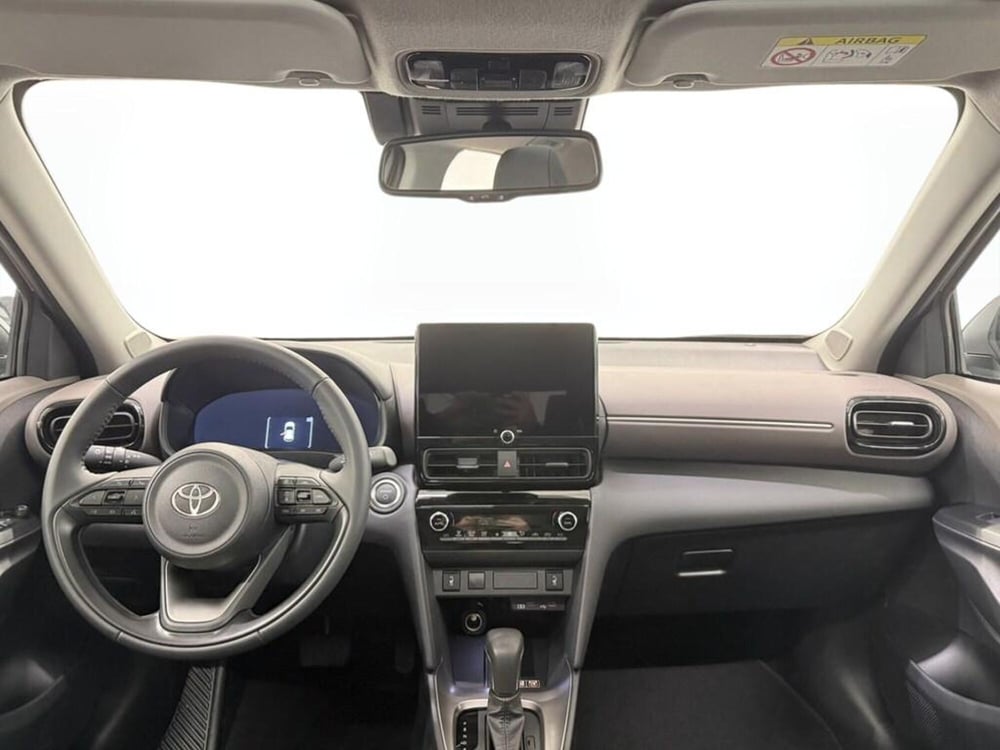 Toyota Yaris Cross nuova a Monza e Brianza (8)