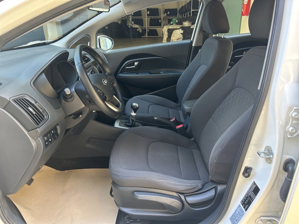 Kia Rio usata a Vercelli (15)