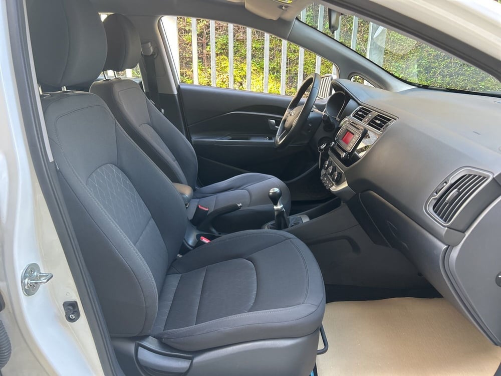 Kia Rio usata a Vercelli (19)