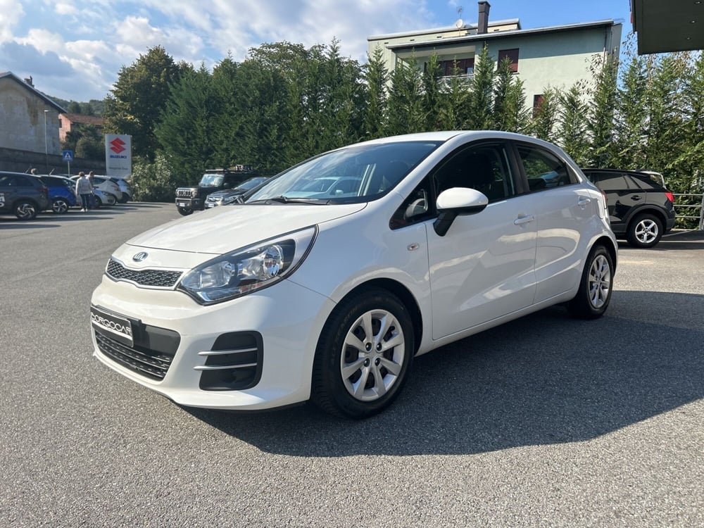 Kia Rio usata a Vercelli (8)