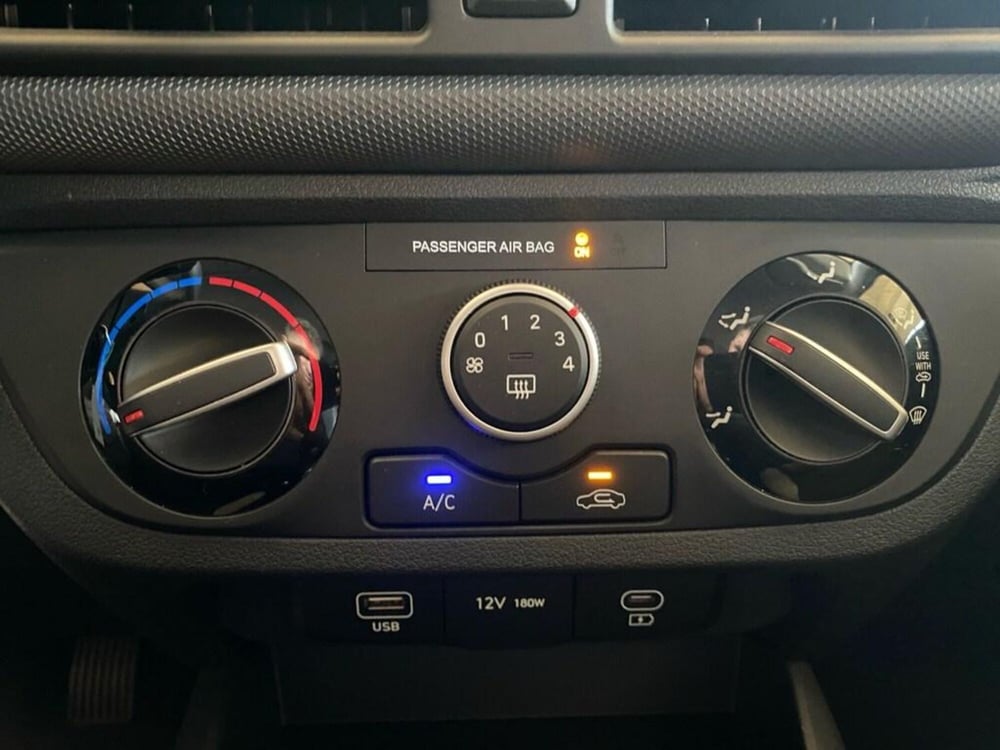 Hyundai i10 nuova a Torino (11)