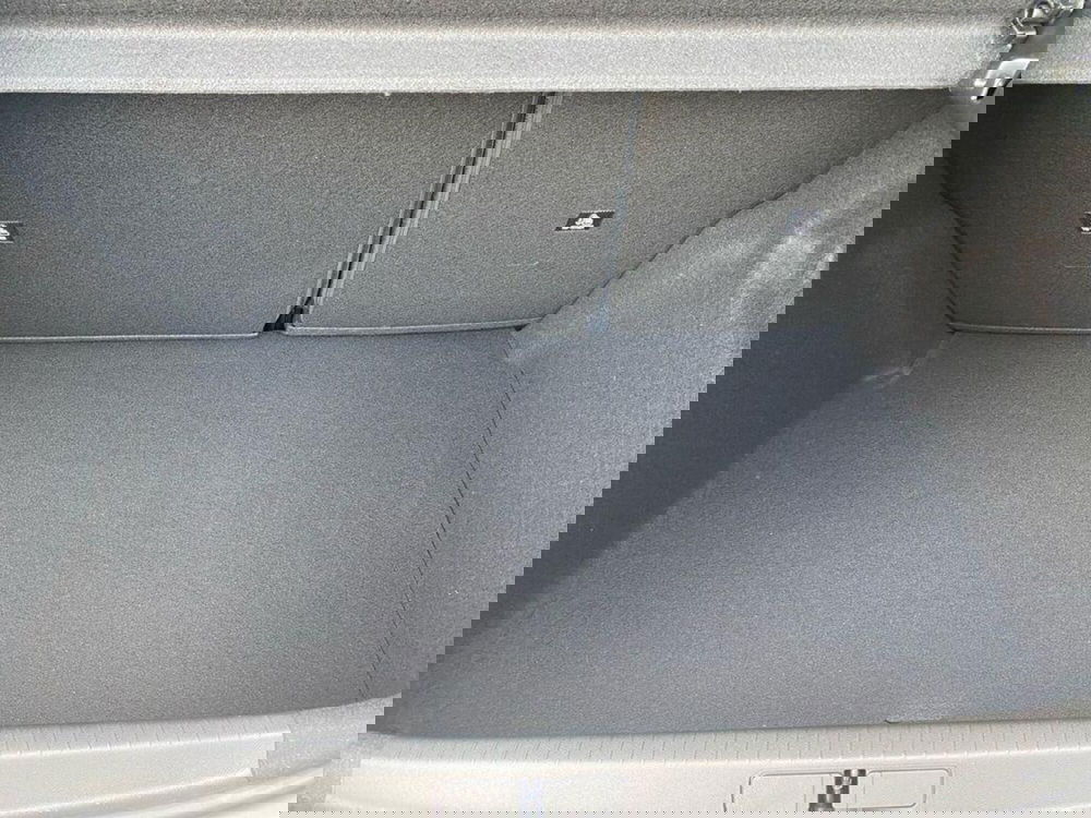 Peugeot 208 nuova a Torino (9)
