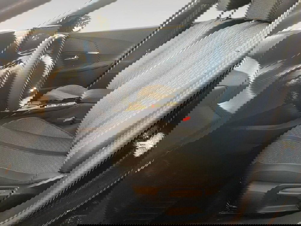 Peugeot 2008 nuova a Torino (7)