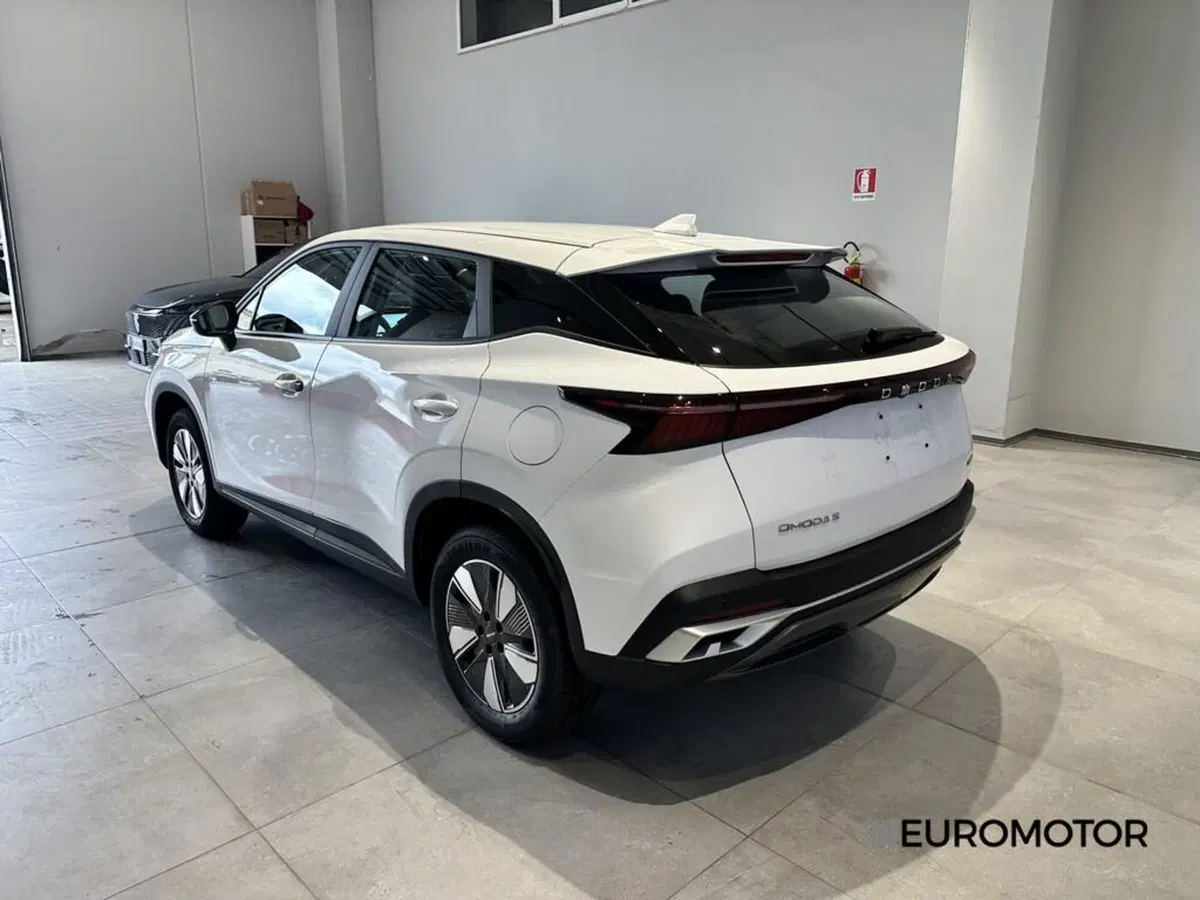Omoda Omoda 5 SHS-H nuova a Bari (7)