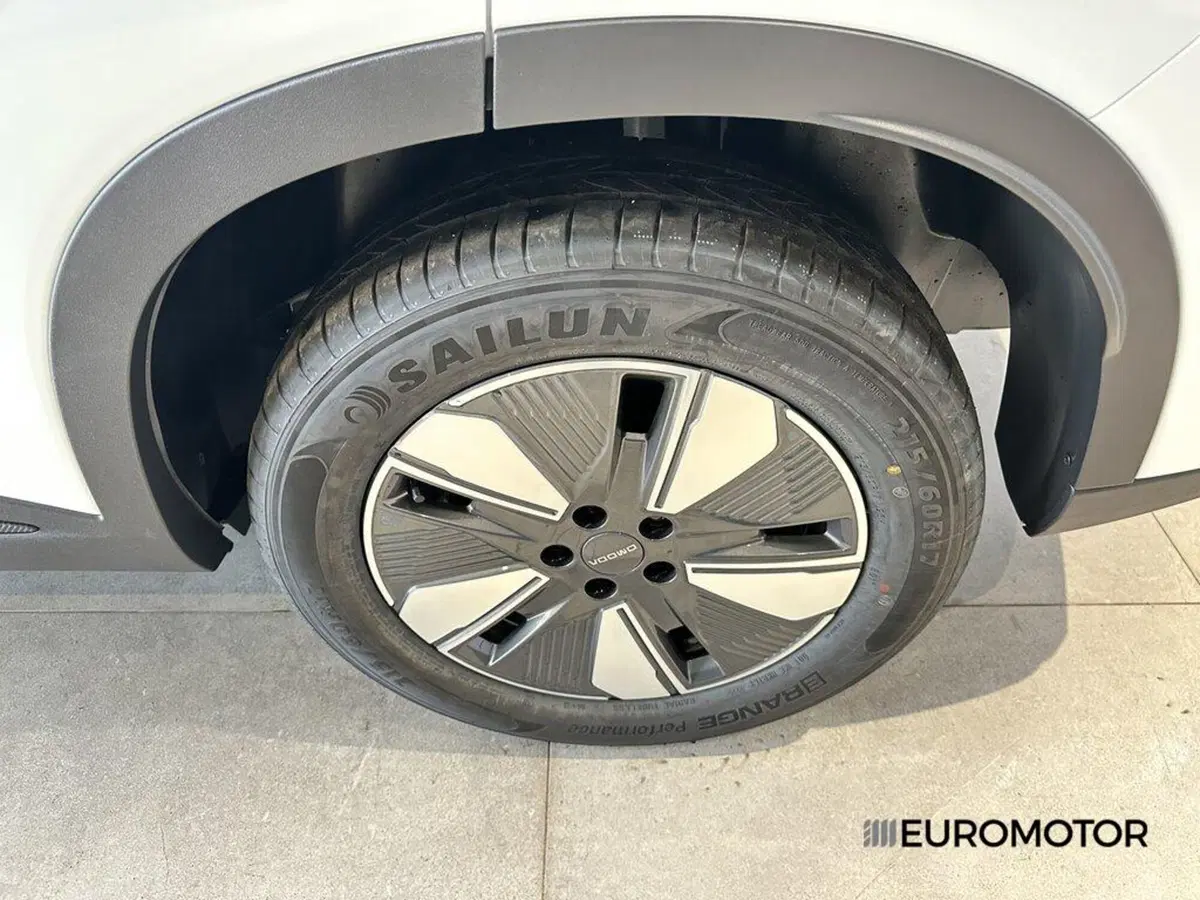 Omoda Omoda 5 SHS-H nuova a Bari (9)