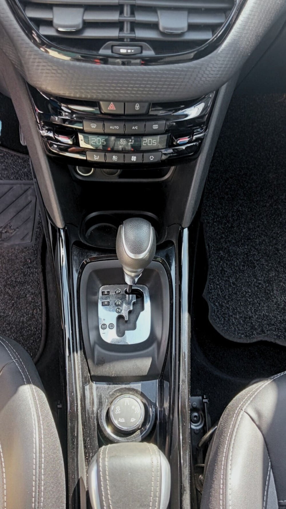 Peugeot 2008 usata a Sassari (11)