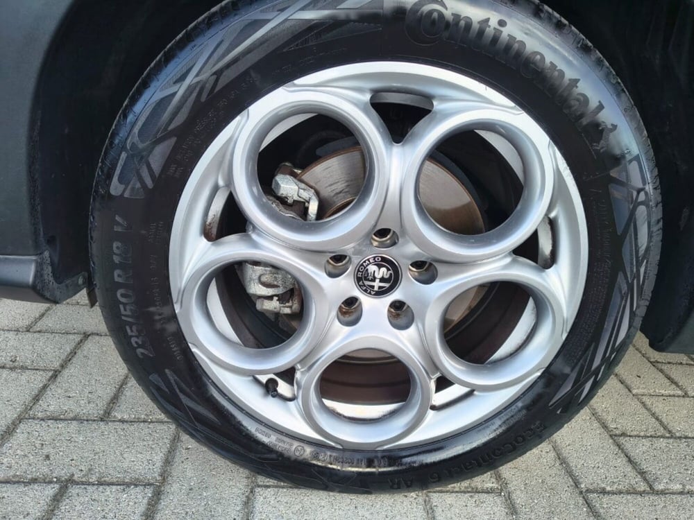 Alfa Romeo Tonale usata a Firenze (7)