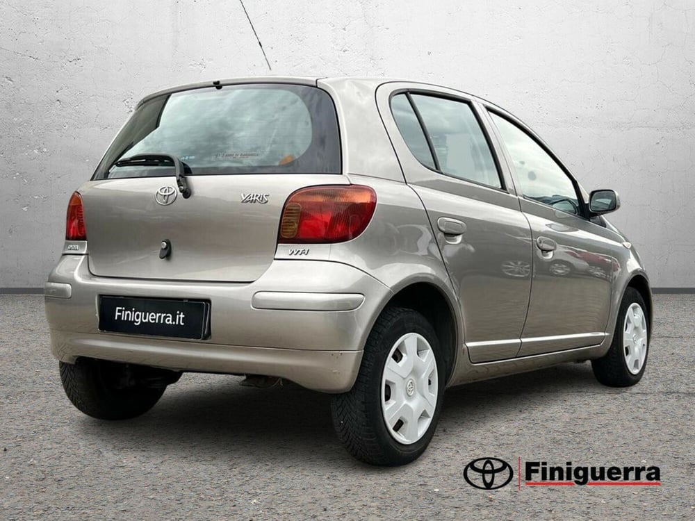 Toyota Yaris usata a Sondrio (4)