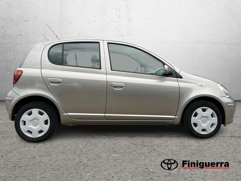 Toyota Yaris usata a Sondrio (5)