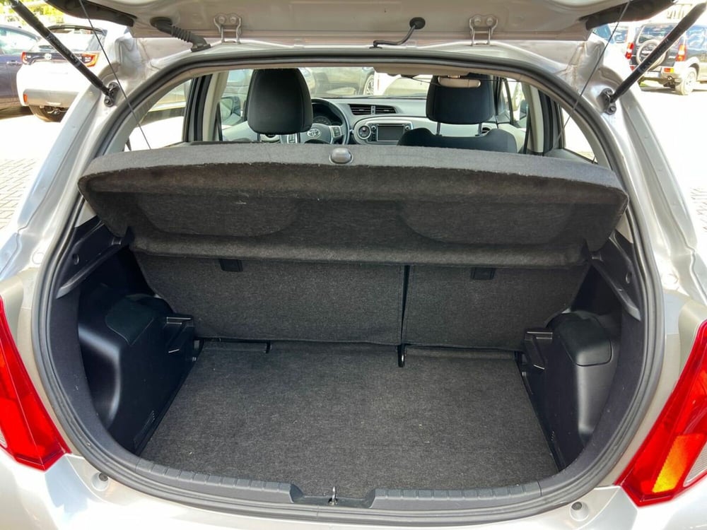 Toyota Yaris usata a Sondrio (12)